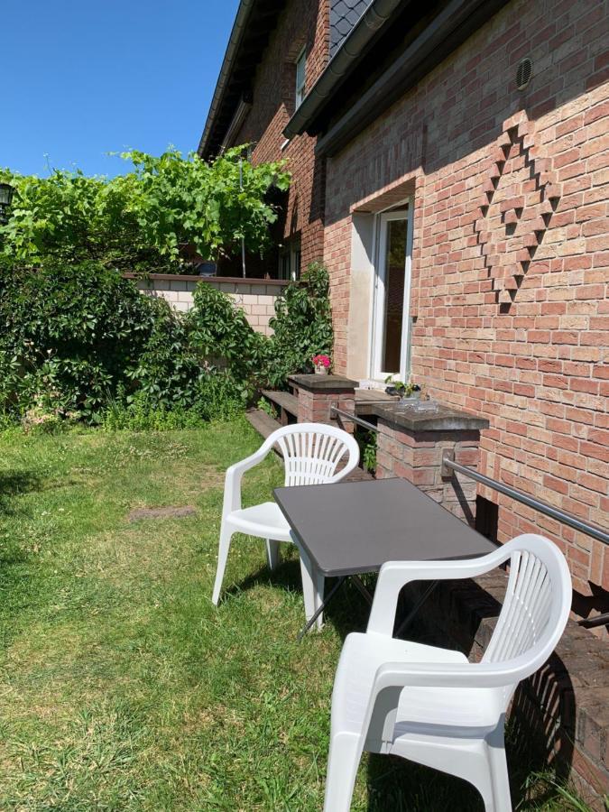 Ferienwohnung Mit Garten In Koeln Zewnętrze zdjęcie